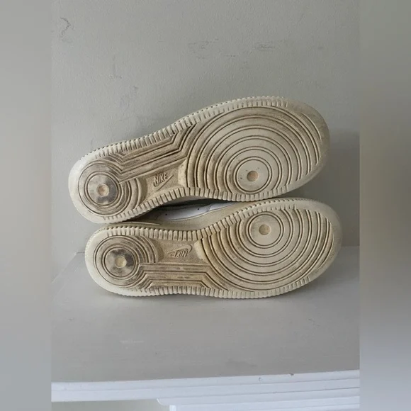 Nike Air Force 1 Women’s White Sneakers Size 7 - Picture 5 of 8